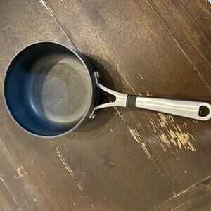 Calphalon Signature 8701 Sauce Pan 1 Qt. Made in USA